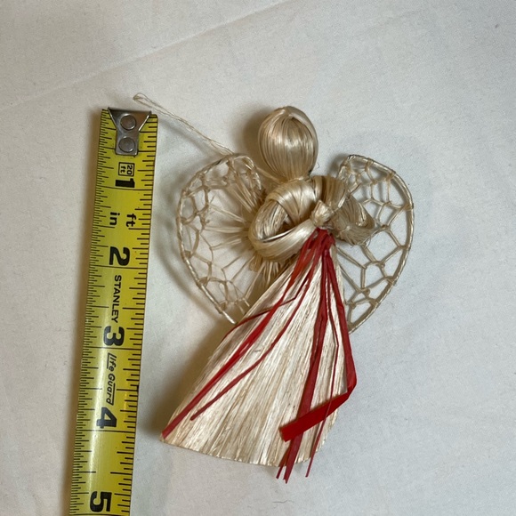 Straw angel ornament. Approx 4” length 3” width 
Previously owned. EUC - Picture 4 of 5